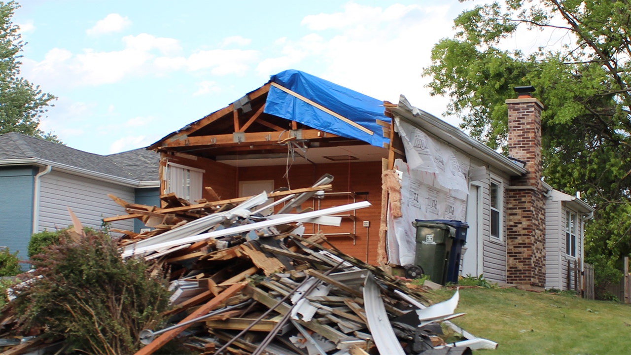 Naperville EF-3 Tornado: A Look At The Damage Left Behind | FOX 32 Chicago