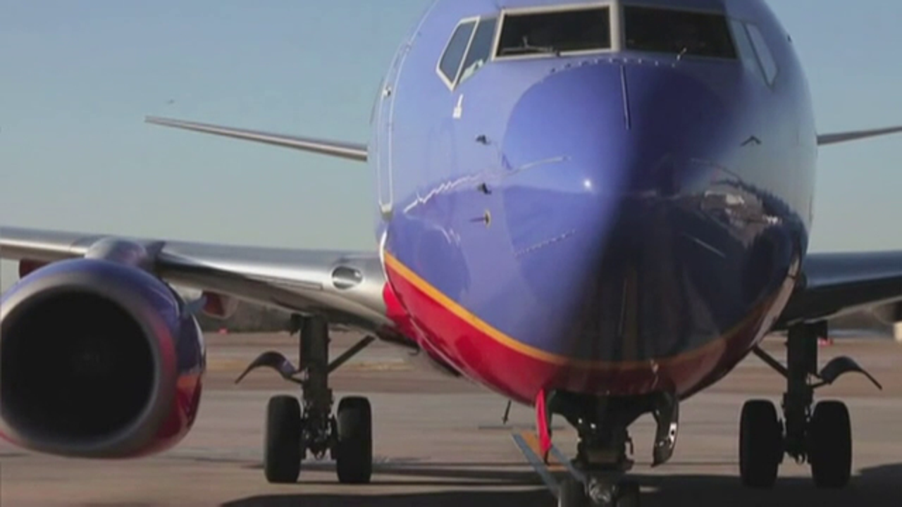 Southwest Airlines to resume selling alcohol on flights - Vimarsana News