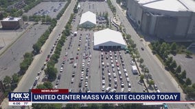 United Center mass vaccination site to shutter after Thursday