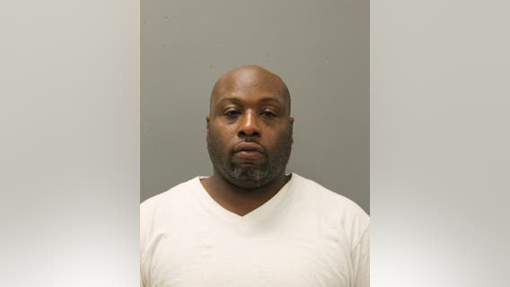 Man who refused to wear mask told CTA bus driver, ‘I’ll blow your f—— head off’ before firing gun: prosecutor