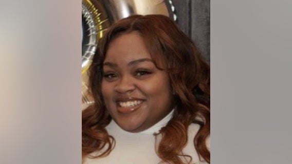 Woman, 18, missing from Hanson Park