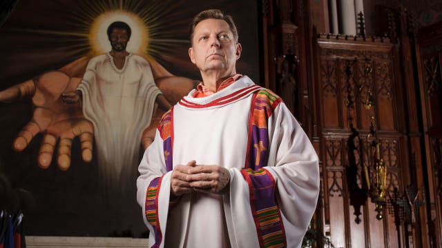 Chicago's Father Pfleger to return to Saint Sabina on Sunday