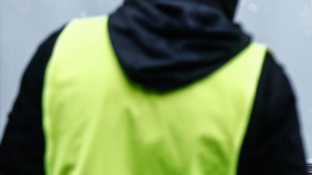 Chicago police investigating armed robberies targeting construction workers