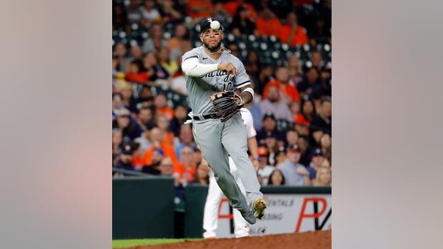 Altuve homers again, Astros beat White Sox 10-2