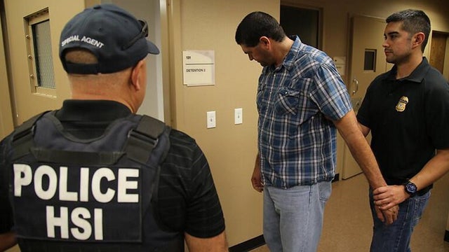 Mexican cartels ramping up efforts to use civilians to smuggle illegal contraband into US