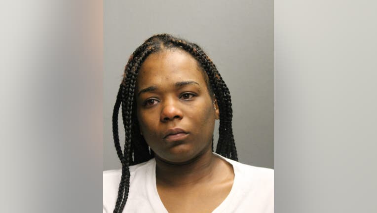 Woman charged in downtown Chicago looting from August 2020