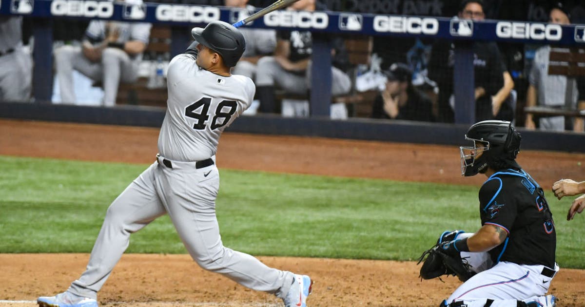 Rizzo homers in debut with Yankees | FOX 32 Chicago