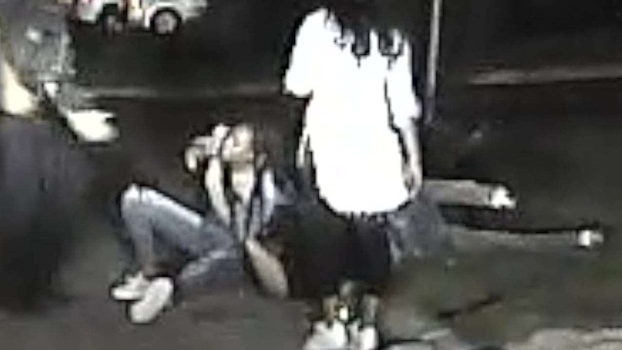 デッドコップス　DEAD COPS KILL THE COPS ADK-12S 5 taken to hospital after Glendora police chase ends in