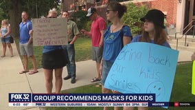 Chicago-area school districts mull over requiring masks for students ahead of fall semester