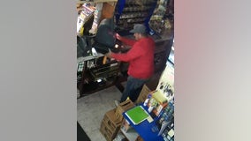 Man steals cash register at gas station in West Chicago: police