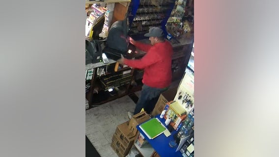 Man steals cash register at gas station in West Chicago: police