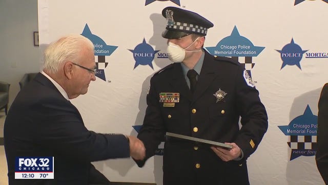 Two CPD explosive technicians honored for their bravery