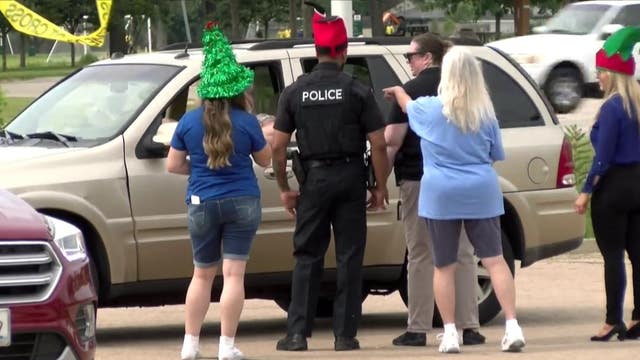 Aurora Police host donation drive to help victims of domestic and sexual violence