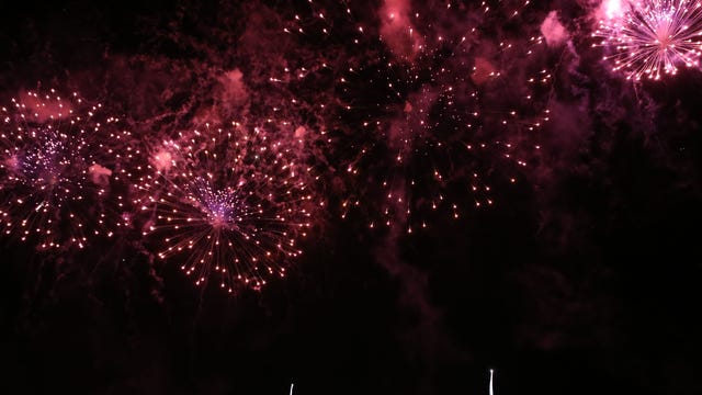 Chicago announces fireworks display along lakefront, Chicago River to ring in 2022