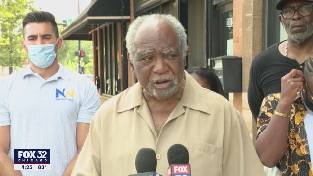 Illinois Congressman Danny Davis pleads for communities of color to get vaccinated