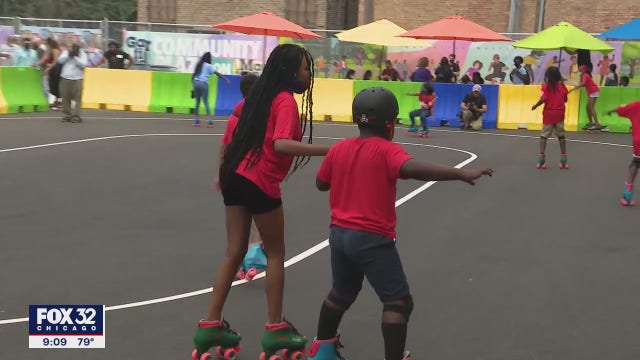 New roller rink opens in West Garfield Park