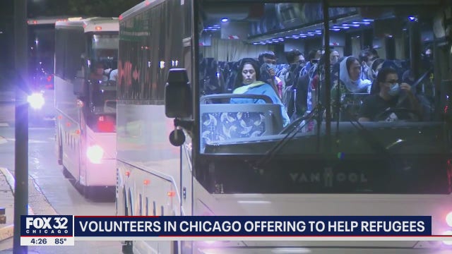 Volunteers in Chicago offering to help Afghan refugees