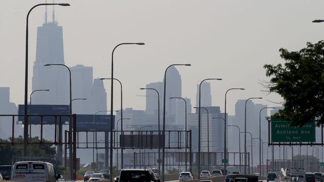 Rain clears out of Chicago as fall temps settle in