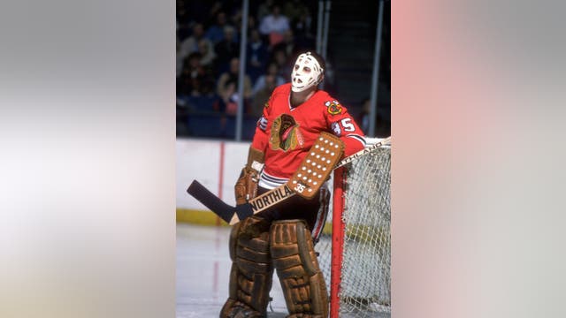 Chicago Blackhawks Hall of Fame goaltender Tony Esposito dies at 78