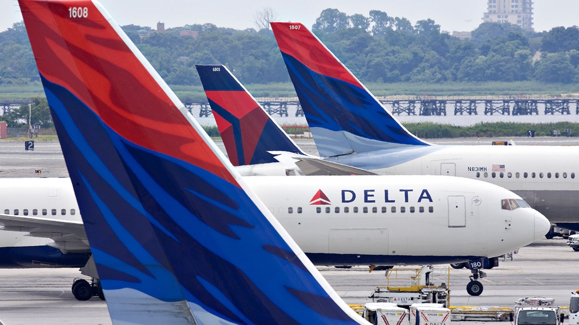 Plane hit by firework at Chicago’s Midway Airport, airline says