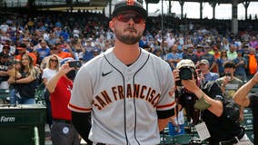 Kris Bryant cheered in Wrigley return, Giants win 5th in row