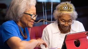 HAPPY BIRTHDAY! Suburban Chicago woman celebrates 99th birthday with Bulls jersey and parade