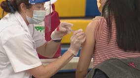 Pop-up COVID-19 vaccine clinics in Chicago target areas with low vaccination rates