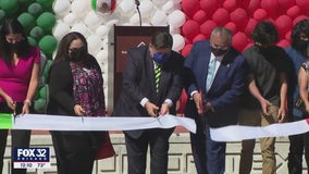 Pritzker dedicates Ray Castro Plaza at National Museum of Mexican Art