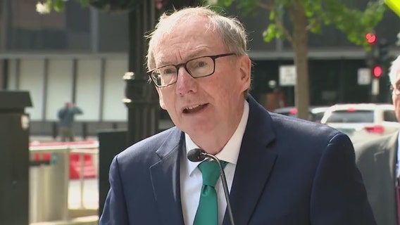 Former Cook County judge offers free legal services to help ease trial backlog