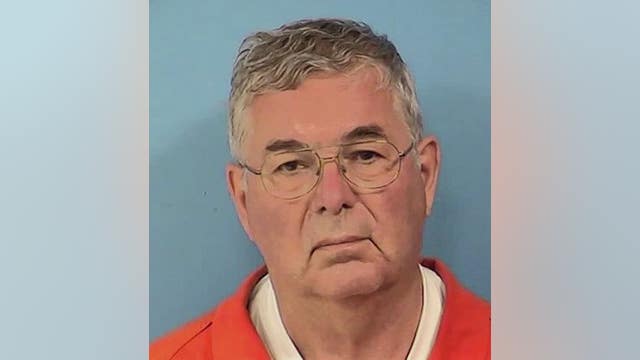 Retired suburban fire chief charged with exposing himself near Glen Ellyn high school
