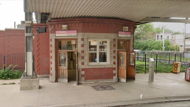 Man dies after accidentally falling on electrified rail at CTA Pink Line station