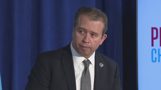 Chicago Public Schools, city leaders team up for fight against COVID-19