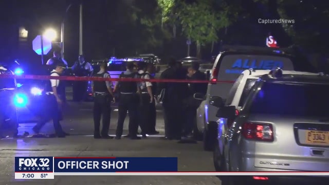 Two people in custody after Chicago Police officer is shot in South Shore