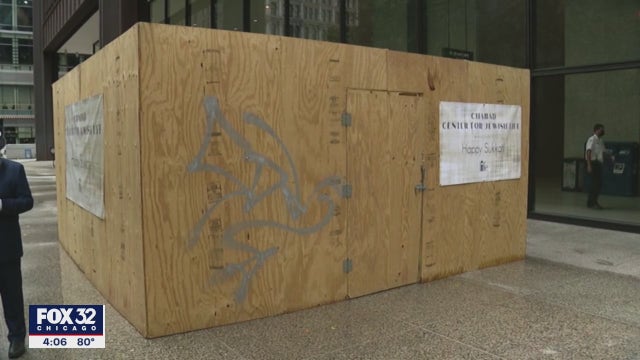 Vandals paint graffiti on Jewish symbol in Daley Plaza