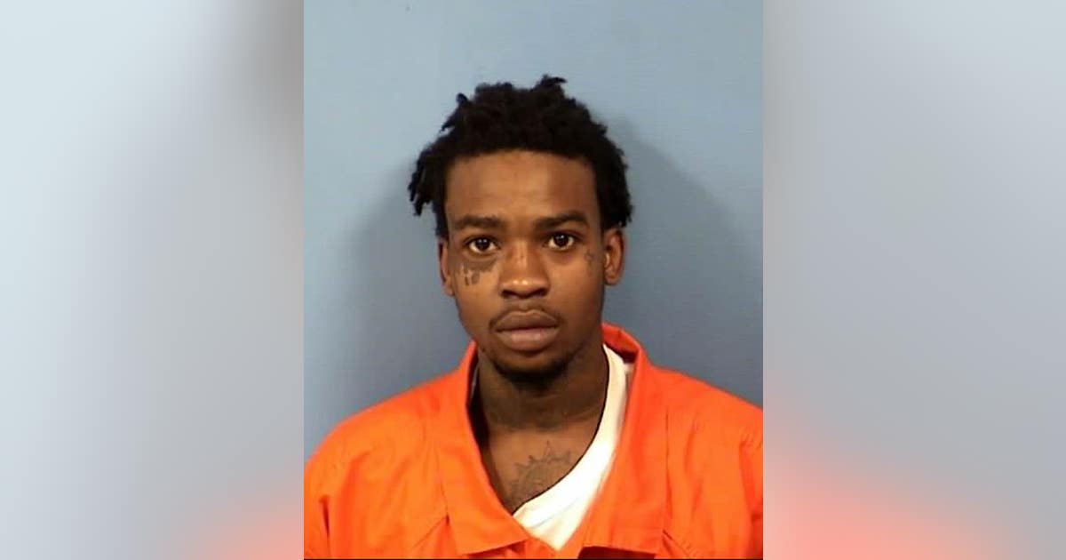 Chicago man out on bond for Cook County felony charged with shooting at ...