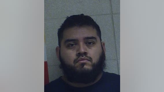 Chicago man charged with soliciting sex from minor in online sting