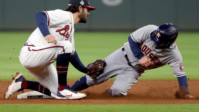 Cubs agree to pay shortstop Dansby Swanson $177 million over 7 years