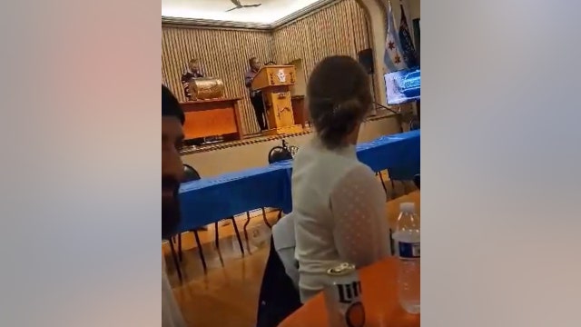 Lightfoot greeted by barrage of 'deafening' boos at Loop fundraiser