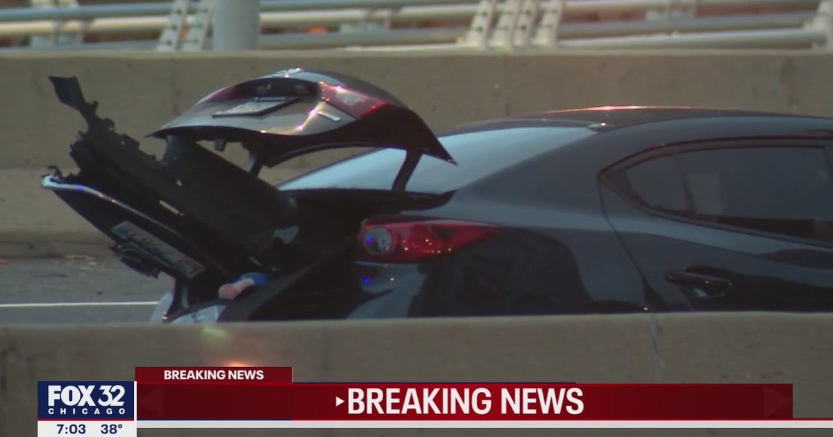 1 killed, 4 injured in three-vehicle crash on DuSable Lake Shore Drive ...