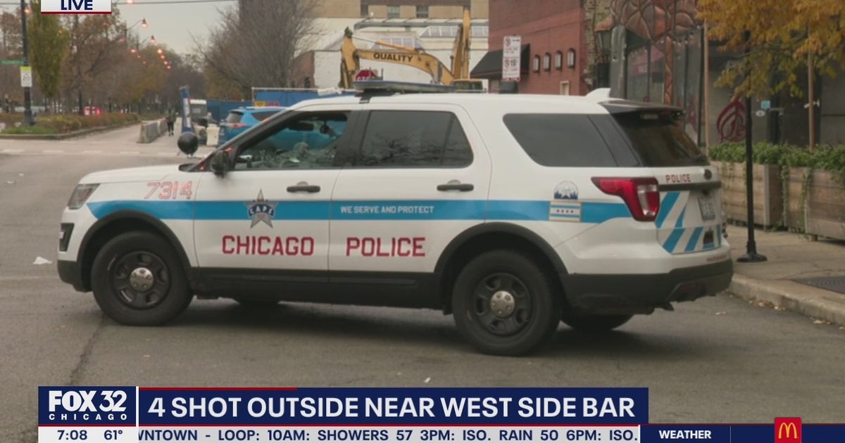 4 wounded in drive-by shooting in West Town | FOX 32 Chicago