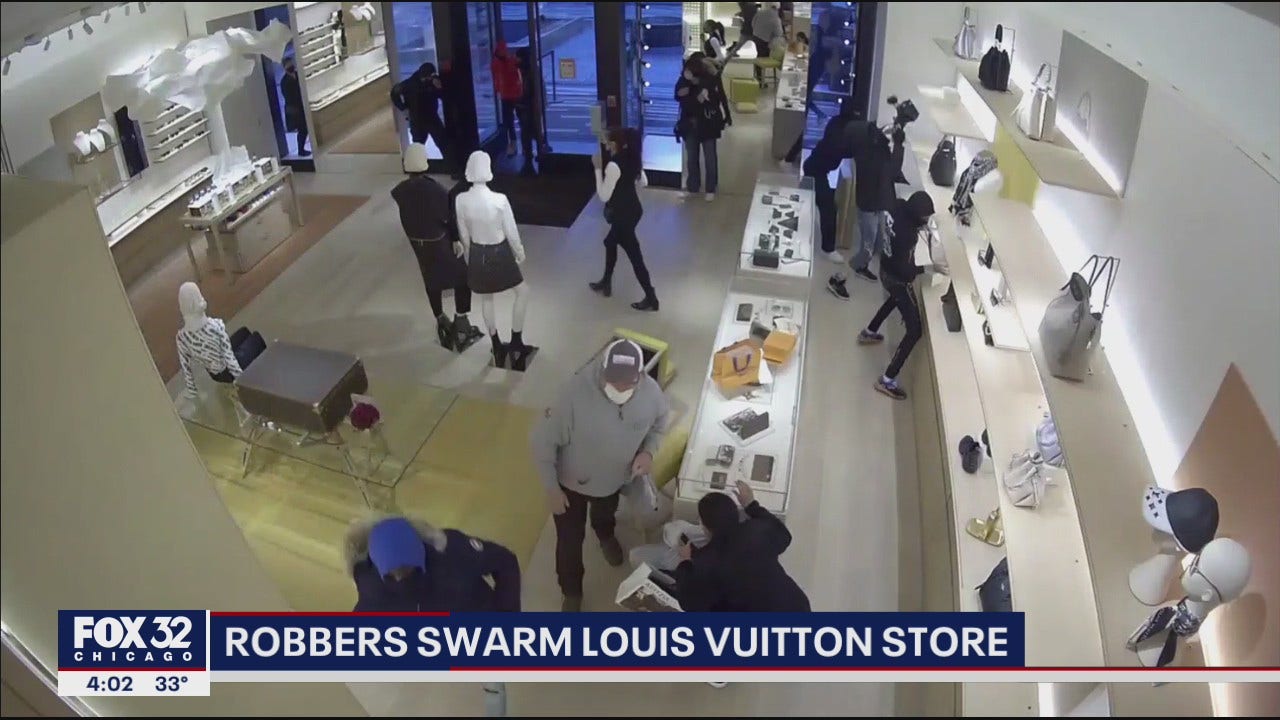 $100K worth of merchandise stolen by 14 suspects at Louis Vuitton Oak Brook