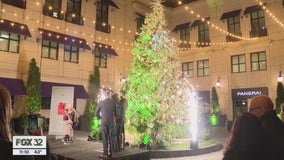 'Tis the season: Chicago's Waldorf Astoria lights Christmas tree, Santa arrives at Woodfield Mall