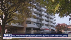 Oak Park apartment building residents forced to leave over structural concerns