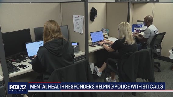 Suburban Chicago police departments now equipped with therapists when responding to calls