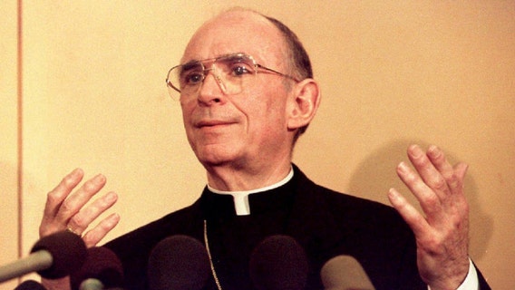 Mausoleum opened on anniversary of Cardinal Joseph Bernardin's death