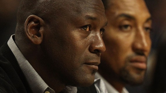 Scottie Pippen calls Michael Jordan 'condescending' in new memoir