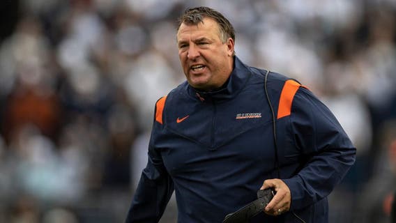 Illini coach Bret Bielema tests positive for COVID-19, will not coach against Iowa