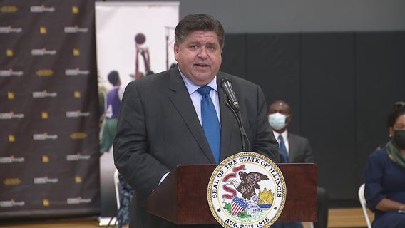 Pritzker lifts mask requirement for Illinois public transportation