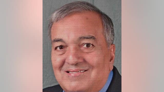 Crestwood mayor pleads guilty to corruption charges, resigns