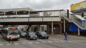 Man dies after falling from elevated Western Blue Line station